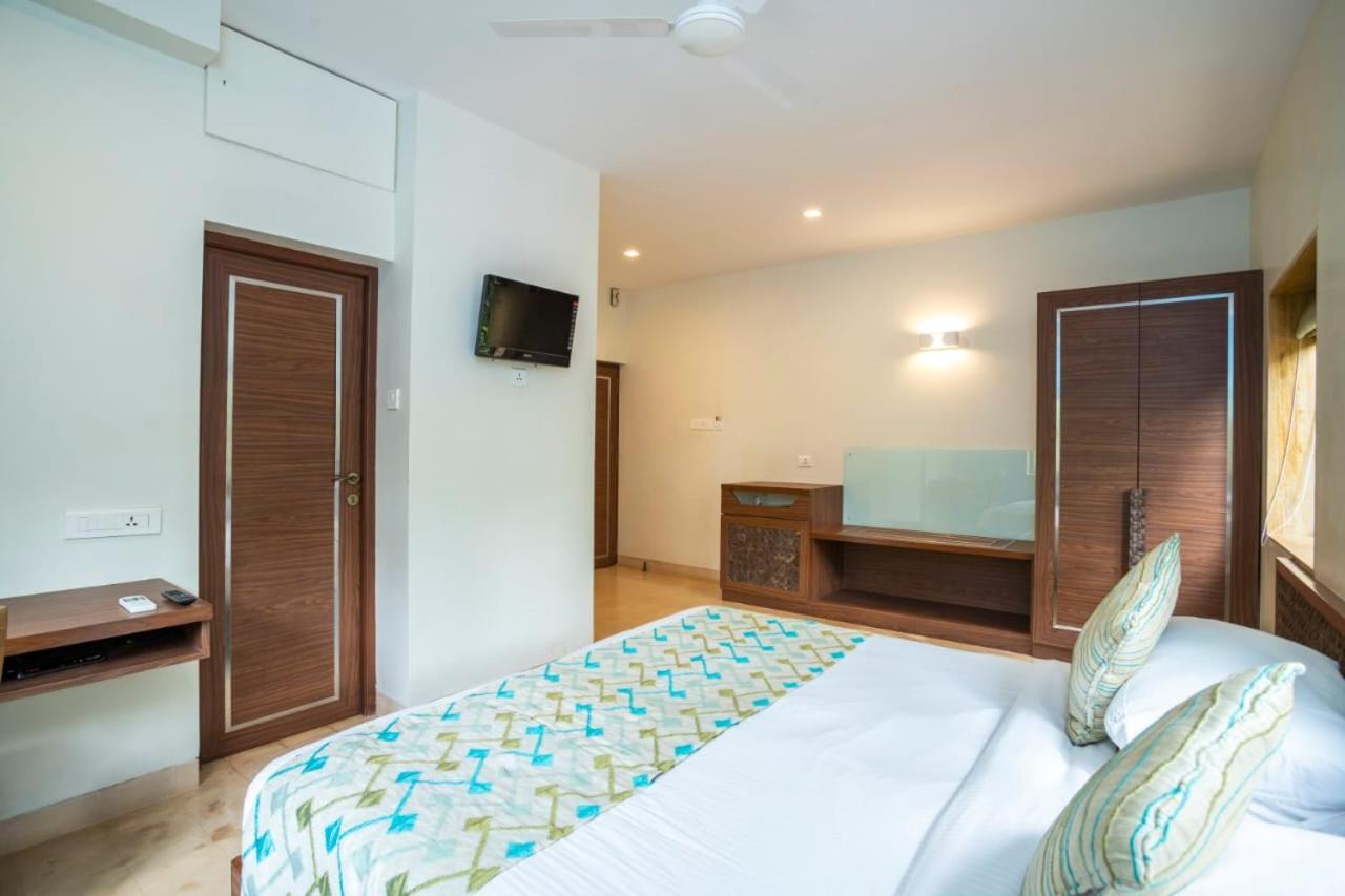 Holiday Goa Arpora Exterior foto